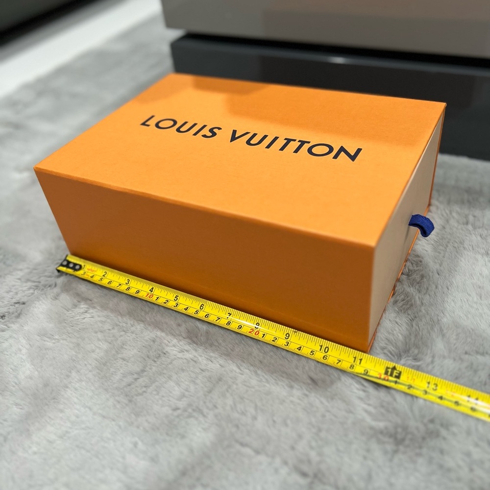 Louis Vuitton box